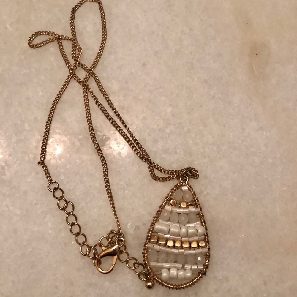 Gorgeous Gold Necklace w/ White Beads